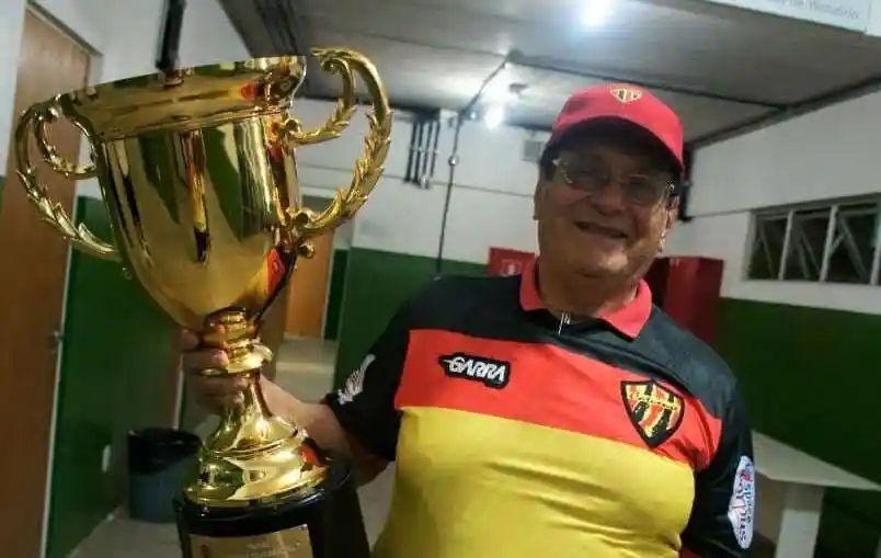 DEZ ANOS SEM ANTONIO PENA